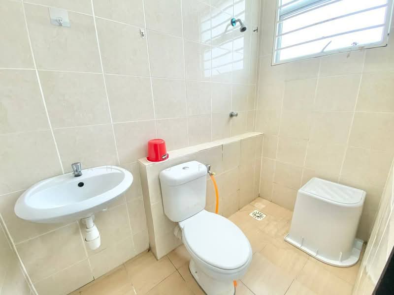 Rumah Teres 2 Tingkat untuk Disewa di Kajang (Selangor) - Ahmad Fayyad - Bathroom - PropertyGuru.com.my
