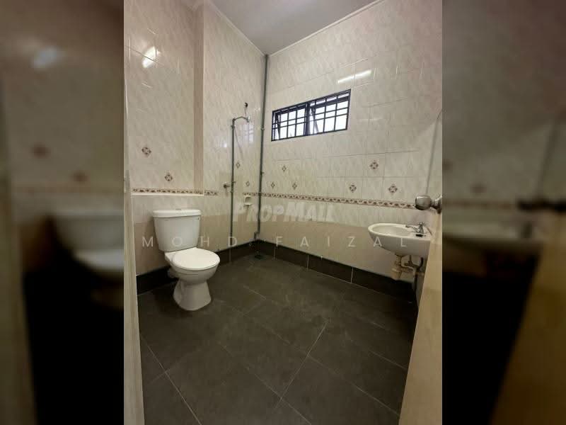 Rumah Teres 2 Tingkat untuk Dijual di Hulu Semenyih (Selangor) - Mohd Faizal - Bathroom - PropertyGuru.com.my