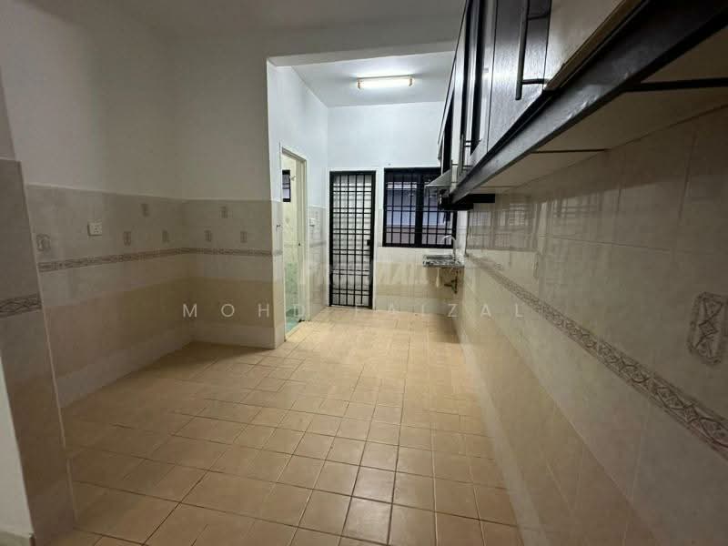 Rumah Teres 2 Tingkat untuk Dijual di Hulu Semenyih (Selangor) - Mohd Faizal - Kitchen - PropertyGuru.com.my