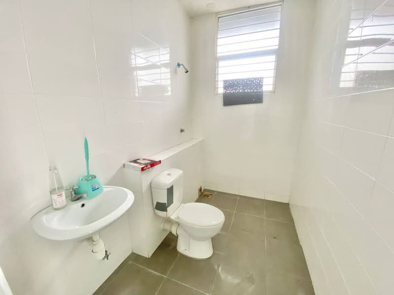 Rumah Teres 3 Tingkat untuk Disewa di Kajang (Selangor) - Ahmad Fayyad - Bathroom - PropertyGuru.com.my