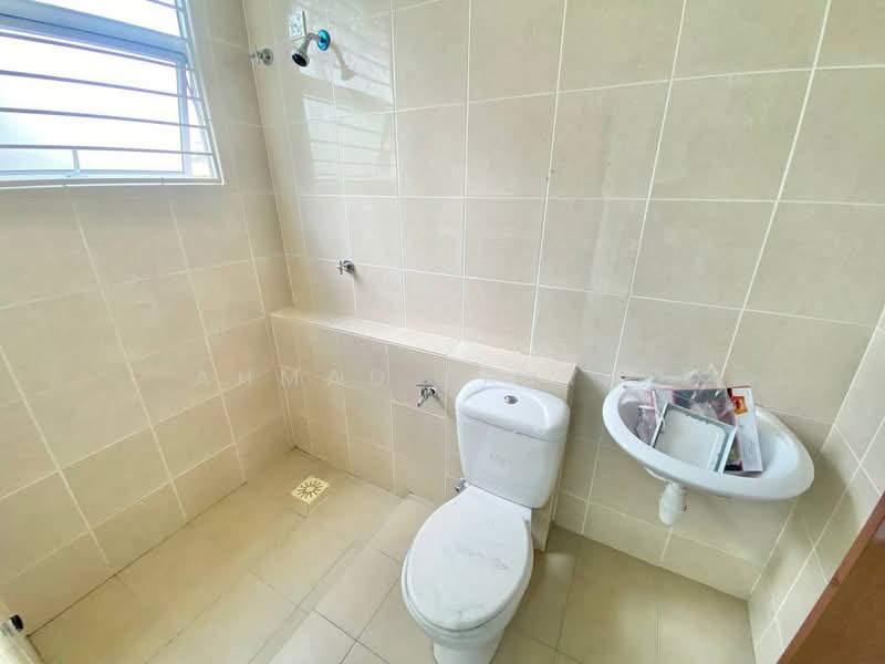 Rumah Teres 3 Tingkat untuk Disewa di Kajang (Selangor) - Ahmad Fayyad - Bathroom - PropertyGuru.com.my