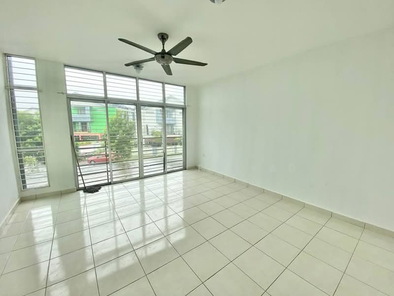 Rumah Teres 3 Tingkat untuk Disewa di Kajang (Selangor) - Ahmad Fayyad - Living Room - PropertyGuru.com.my