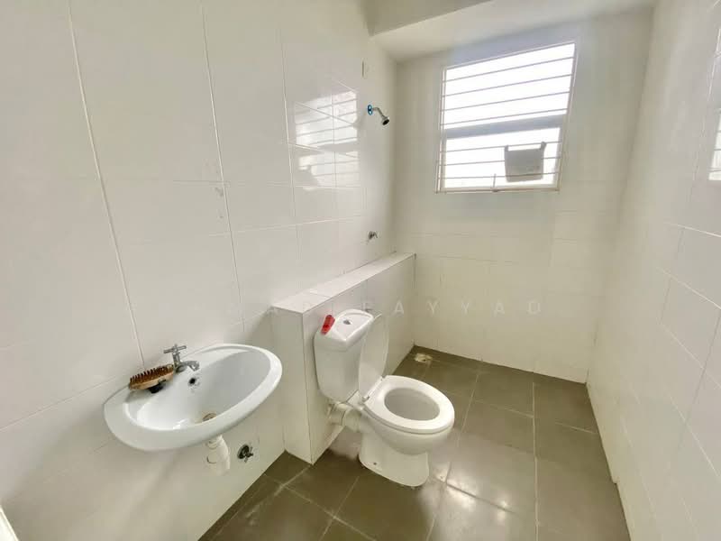 Rumah Teres 3 Tingkat untuk Disewa di Kajang (Selangor) - Ahmad Fayyad - Bathroom - PropertyGuru.com.my