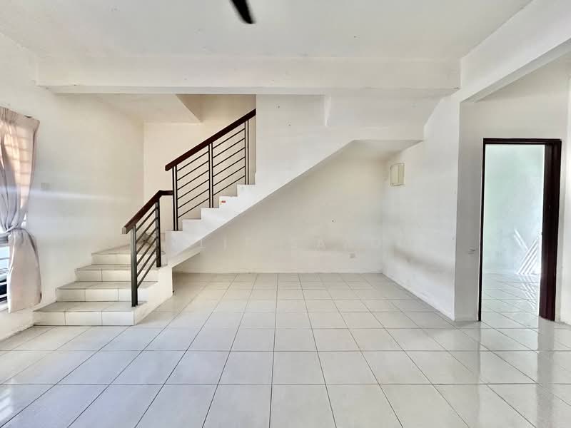 2-storey Terraced House for Sale in Taman Desiran Bayu (Puchong) - Alif Saad - PropertyGuru.com.my