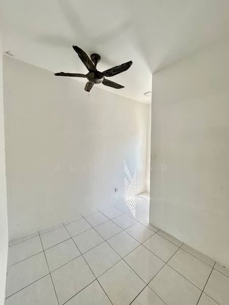 2-storey Terraced House for Sale in Taman Desiran Bayu (Puchong) - Alif Saad - PropertyGuru.com.my