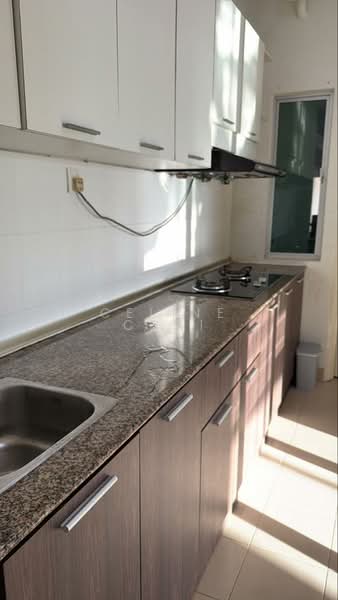 Kondominium untuk Disewa di Hillview Loft - Celine Chai - Kitchen - PropertyGuru.com.my