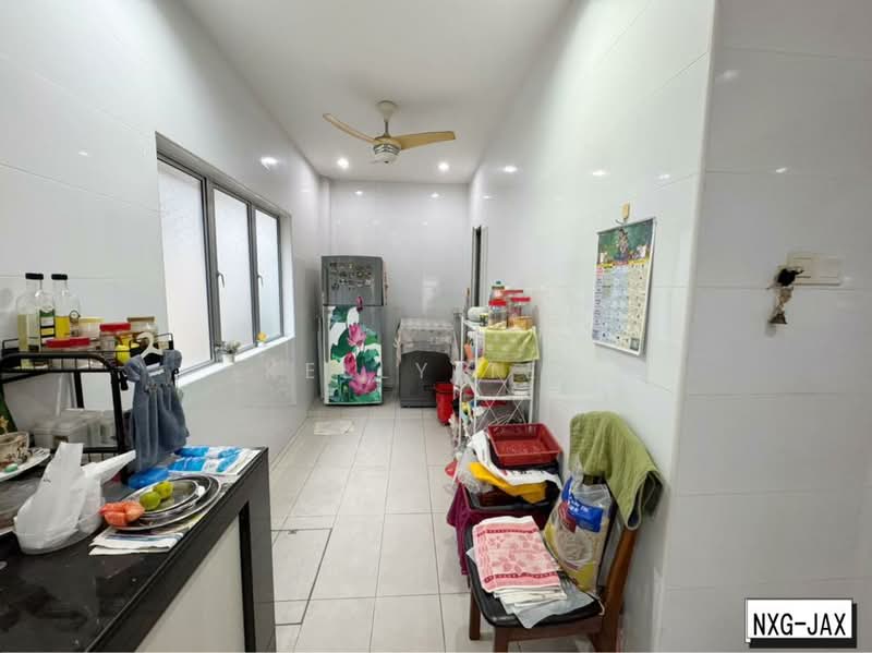 Semi-Detached House for Sale in Ambang Botanic (Klang) - Kelly Teo - Kitchen - PropertyGuru.com.my