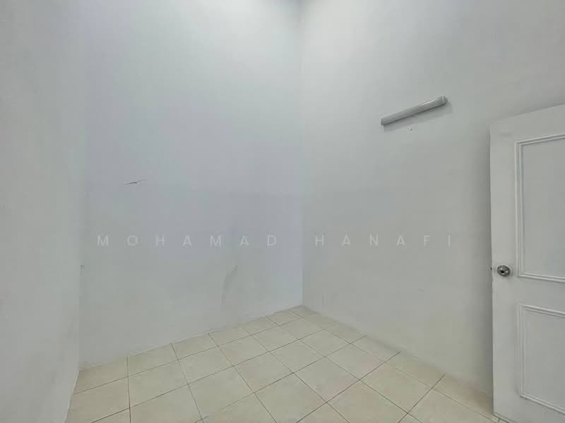 Rumah Berkembar untuk Dijual di Seksyen 29 (Shah Alam) - Mohamad Hanafi - PropertyGuru.com.my