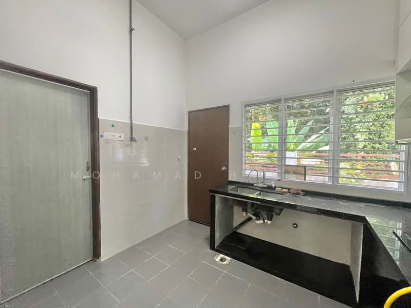 Rumah Berkembar untuk Dijual di Seksyen 29 (Shah Alam) - Mohamad Hanafi - PropertyGuru.com.my