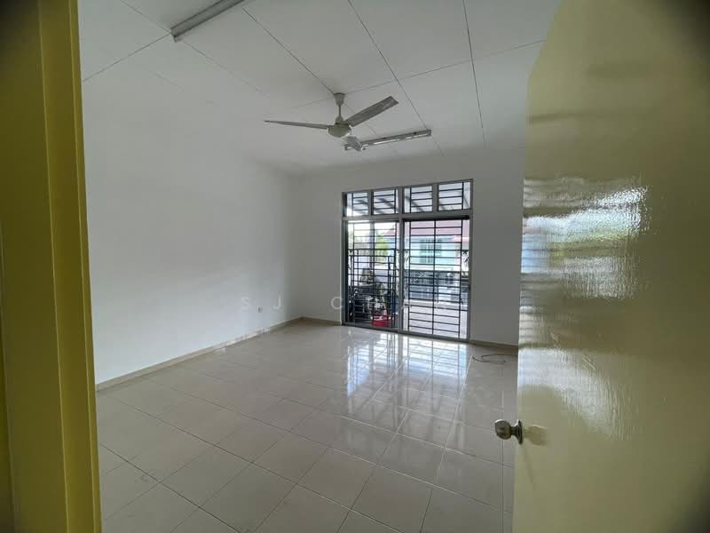 Rumah Teres 2 Tingkat untuk Disewa di Ulu Tiram (Johor) - SJ CHAN - PropertyGuru.com.my