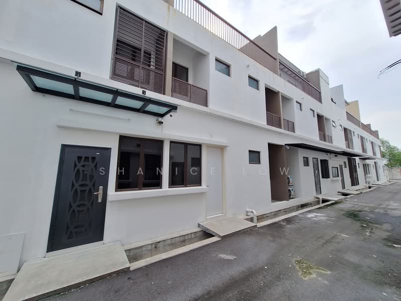 3-storey Terraced House for Sale in Abadi Heights (Puchong) - Shanice Low - Exterior - PropertyGuru.com.my