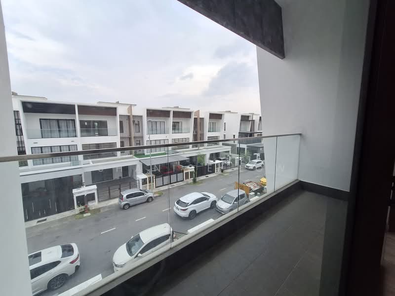 3-storey Terraced House for Sale in Abadi Heights (Puchong) - Shanice Low - Exterior - PropertyGuru.com.my