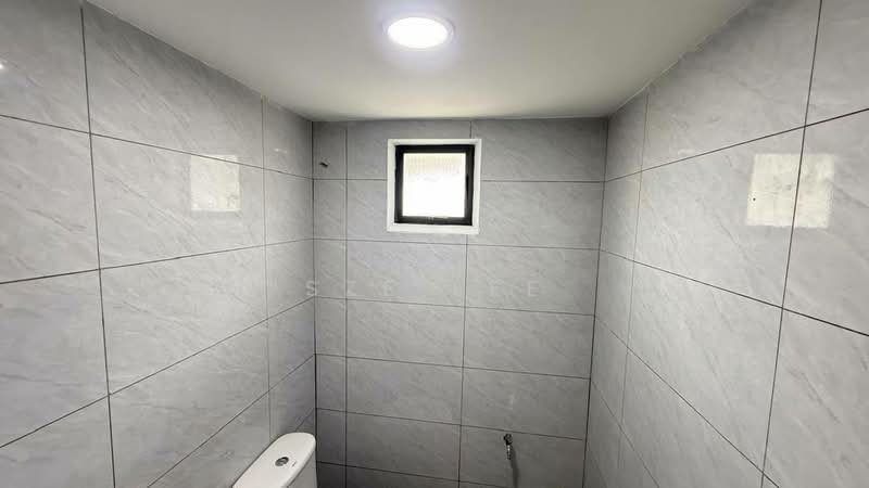 Rumah Teres 1 Tingkat untuk Dijual di Taman Johor Jaya (Johor Bahru) - Sze Lee - Bathroom - PropertyGuru.com.my