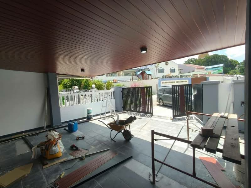 Rumah Teres 1 Tingkat untuk Dijual di Taman Johor Jaya (Johor Bahru) - Sze Lee - Exterior - PropertyGuru.com.my