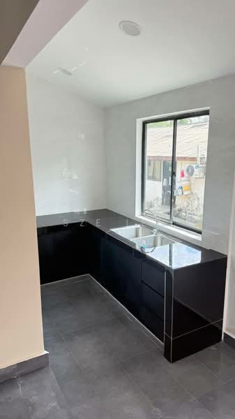 Rumah Teres 1 Tingkat untuk Dijual di Taman Johor Jaya (Johor Bahru) - Sze Lee - Kitchen - PropertyGuru.com.my