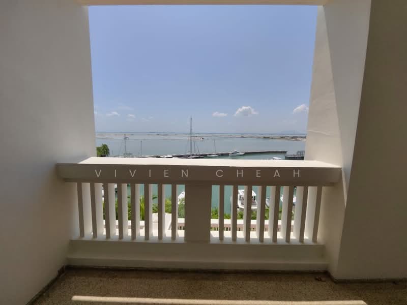 Servis Apartment untuk Dijual di Straits Quay (The Suites at Waterside) - Vivien Cheah - Balcony - PropertyGuru.com.my