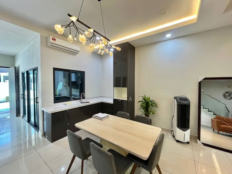 Rumah Teres untuk Dijual di Kajang (Selangor) - Alif Saad - PropertyGuru.com.my