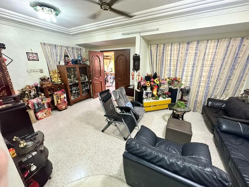 2-storey Terraced House for Sale in Taman Pelangi (Johor Bahru) - Sze Lee - Living Room - PropertyGuru.com.my