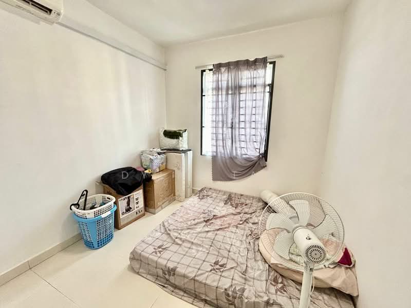 Apartment for Sale at D' Larkin Residence - Dylan Tan - Bedroom - PropertyGuru.com.my
