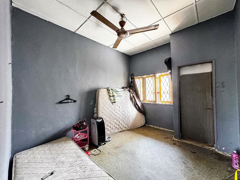 2-storey Terraced House for Sale in Taman Ehsan (Kepong) - M.J Zairin - Bedroom - PropertyGuru.com.my