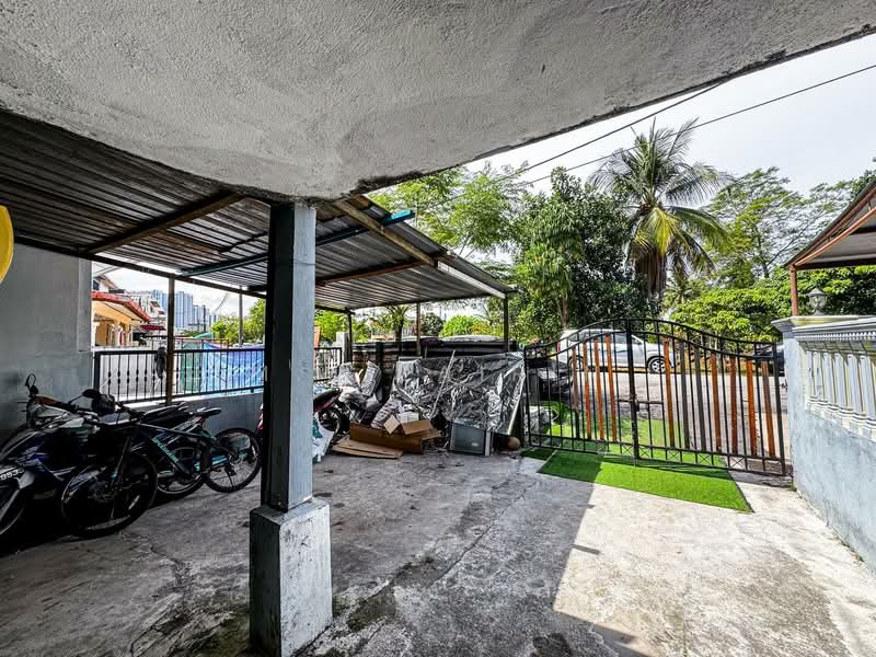 2-storey Terraced House for Sale in Taman Ehsan (Kepong) - M.J Zairin - Exterior - PropertyGuru.com.my