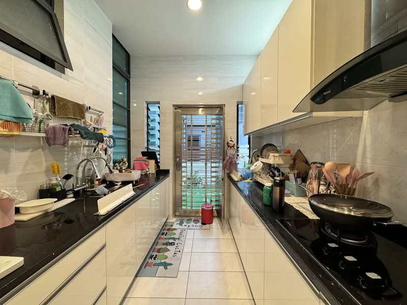 Semi-Detached House for Sale in Sungai Buloh (Selangor) - Balkhis Hashim - Kitchen - PropertyGuru.com.my