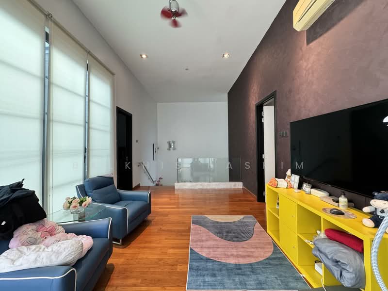 Semi-Detached House for Sale in Sungai Buloh (Selangor) - Balkhis Hashim - Living Room - PropertyGuru.com.my
