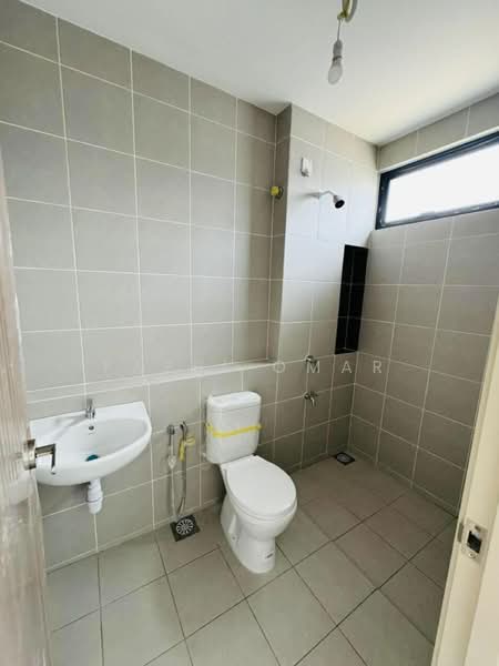 Rumah Teres 2 Tingkat untuk Dijual di Bandar Bukit Raja (Klang) - Fazri Omar - Bathroom - PropertyGuru.com.my
