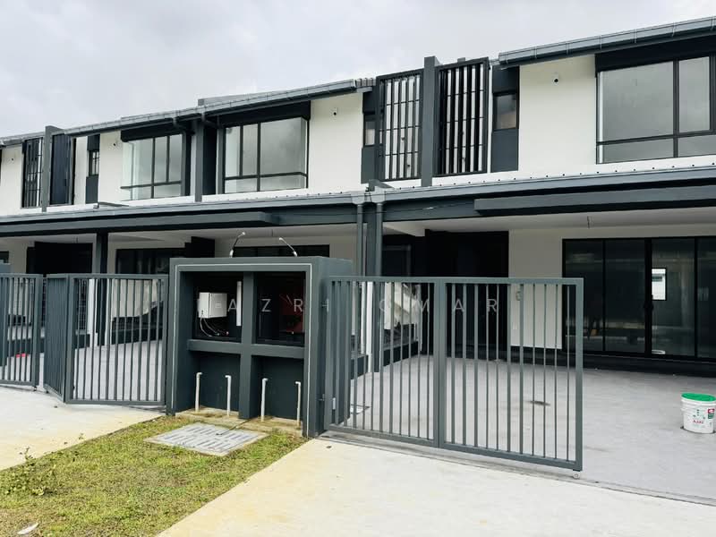 Rumah Teres 2 Tingkat untuk Dijual di Bandar Bukit Raja (Klang) - Fazri Omar - Exterior - PropertyGuru.com.my
