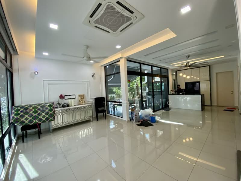 2-storey Terraced House for Sale in Taman Mount Austin (Tebrau) - Keith Ching - Living Room - PropertyGuru.com.my