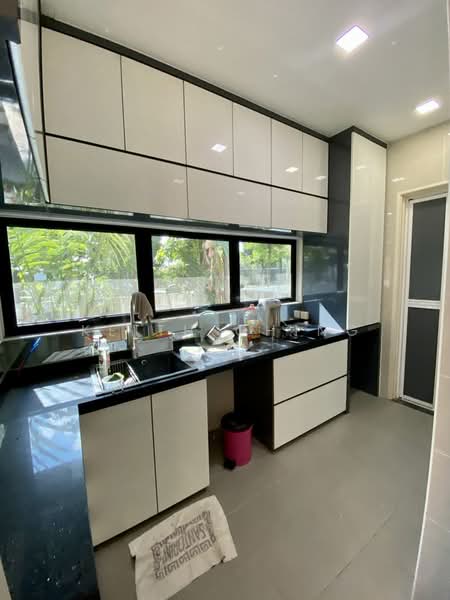 2-storey Terraced House for Sale in Taman Mount Austin (Tebrau) - Keith Ching - Kitchen - PropertyGuru.com.my