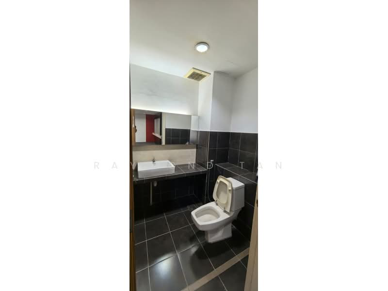 Office for Sale in Petaling Jaya (Selangor) - Raymond Tan - Bathroom - PropertyGuru.com.my