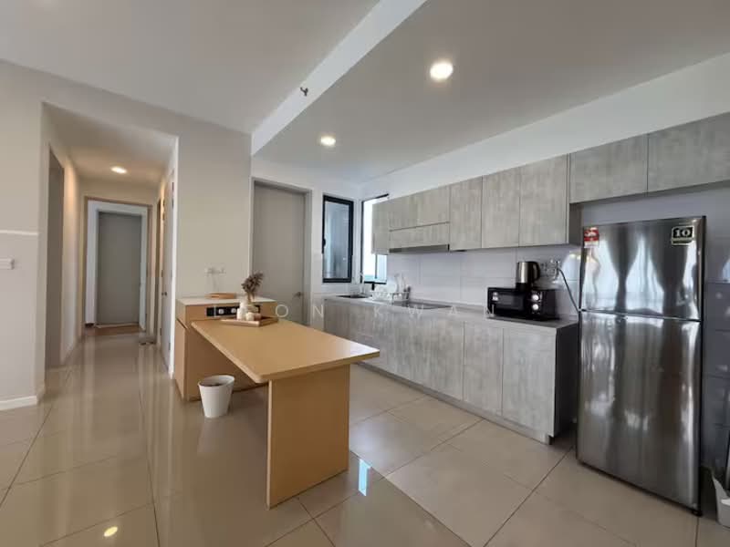 Servis Apartment untuk Disewa di The Clio 2 Residences - Leon Kwan - Kitchen - PropertyGuru.com.my