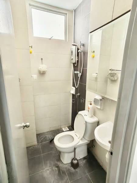 Townhouse for Sale in Bandar Saujana Putra (Tanjong Duabelas) - Eldon Chong - Bathroom - PropertyGuru.com.my