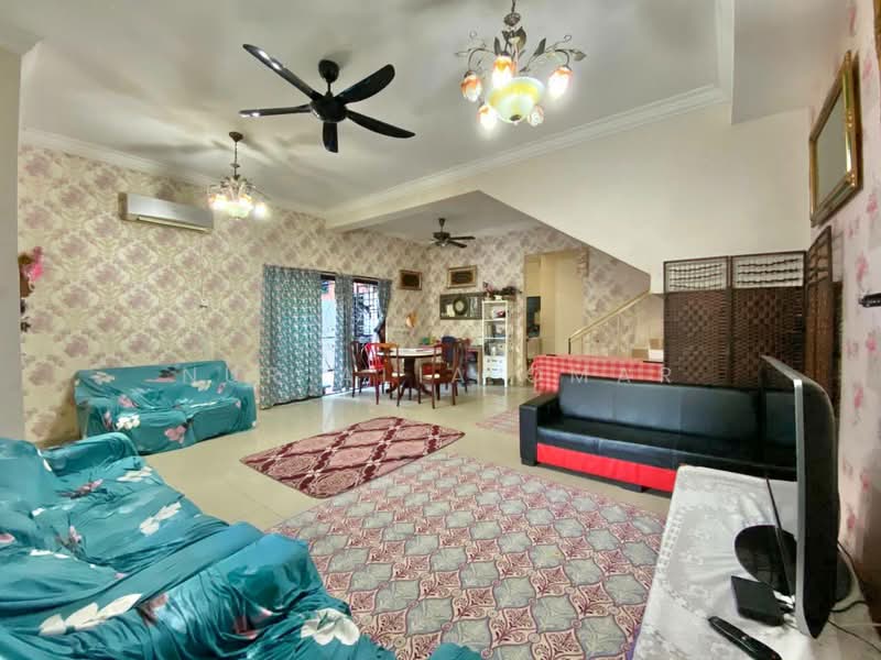 2.5-storey Terraced House for Sale in Bandar Bukit Puchong (Puchong) - Nur Alia Omar - Living Room - PropertyGuru.com.my