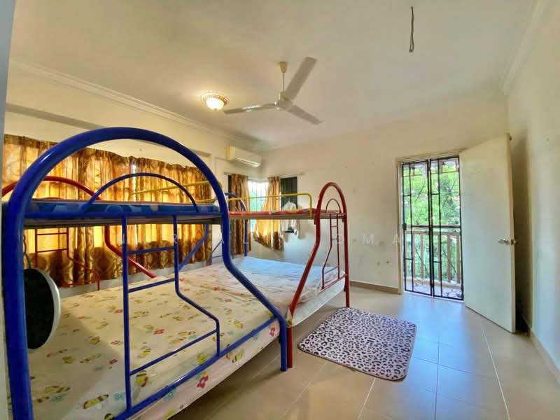 2.5-storey Terraced House for Sale in Bandar Bukit Puchong (Puchong) - Nur Alia Omar - Bedroom - PropertyGuru.com.my