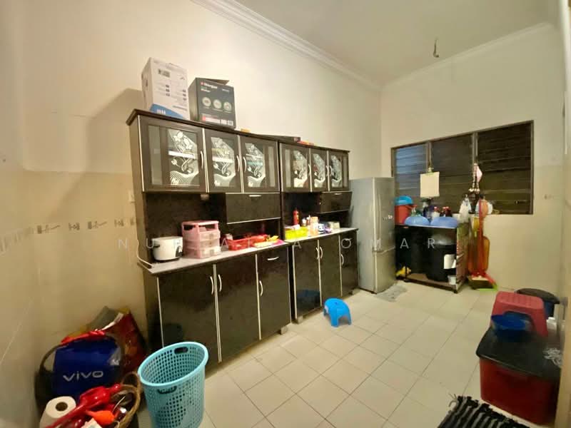 2.5-storey Terraced House for Sale in Bandar Bukit Puchong (Puchong) - Nur Alia Omar - Kitchen - PropertyGuru.com.my