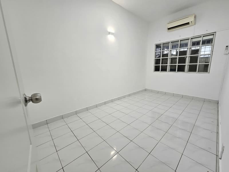 2.5-storey Terraced House for Sale in Bayan Hill Homes (Puchong) - John Lee - Interior - PropertyGuru.com.my