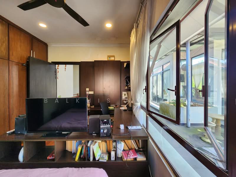 2-storey Terraced House for Sale in Bukit Jelutong (Shah Alam) - Balkhis Hashim - PropertyGuru.com.my