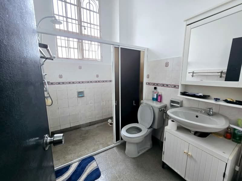 2.5-storey Terraced House for Sale in Bayan Hill Homes (Puchong) - John Lee - Bathroom - PropertyGuru.com.my