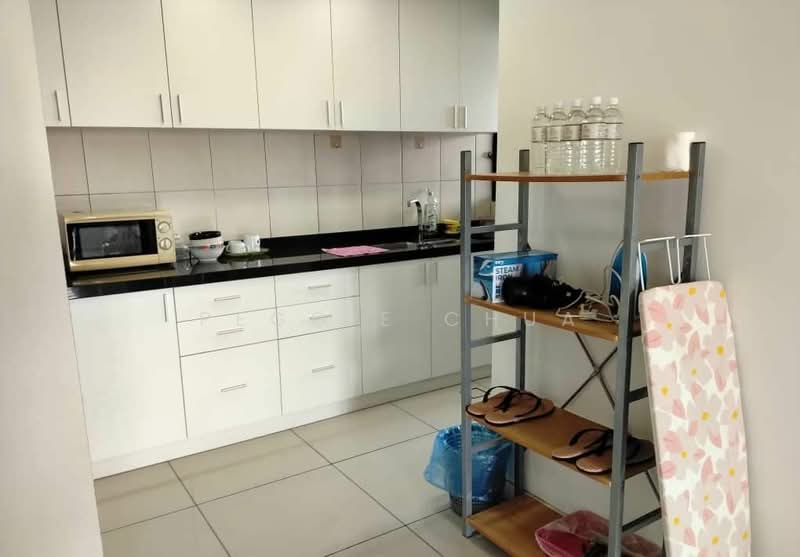 Condominium for Sale at The WaterEdge (Pinggiran Air) - Peggie Chua - Kitchen - PropertyGuru.com.my