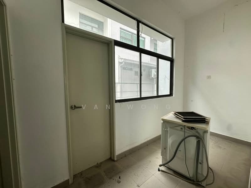 Rumah Teres 2 Tingkat untuk Dijual di Bukit Raja (Selangor) - Ivan Wong - PropertyGuru.com.my