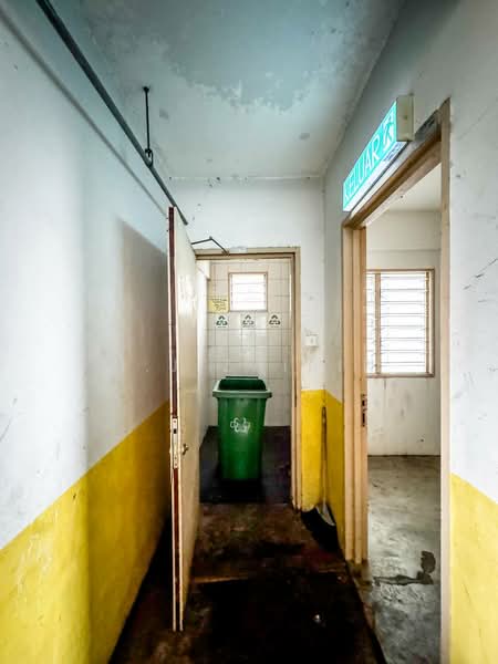 Apartment for Sale at Pangsapuri Adelia - M.J Zairin - Corridor - PropertyGuru.com.my