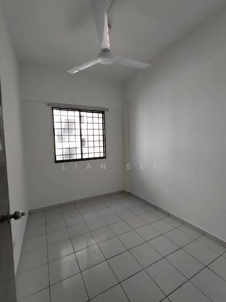 Pangsapuri untuk Disewa di Vista Bayu - Lian See - Bedroom - PropertyGuru.com.my