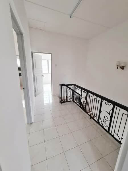 2-storey Terraced House for Sale in Menglembu (Perak) - YY Cheah - Corridor - PropertyGuru.com.my