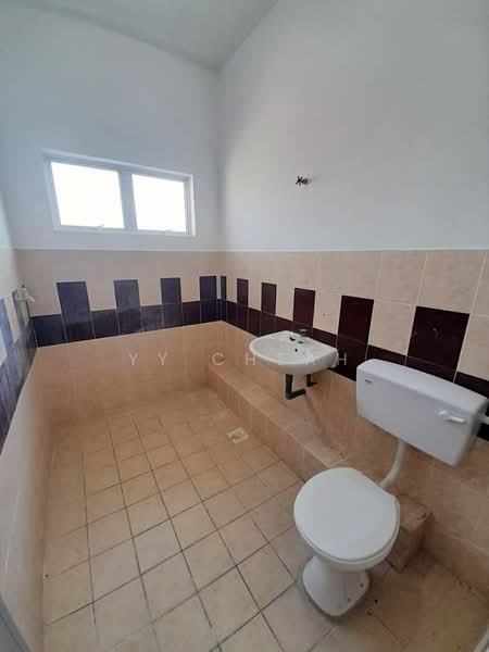 2-storey Terraced House for Sale in Menglembu (Perak) - YY Cheah - Bathroom - PropertyGuru.com.my