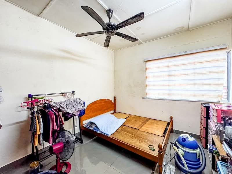 Rumah Teres 2 Tingkat untuk Dijual di Ampang (Selangor) - M.J Zairin - Bedroom - PropertyGuru.com.my