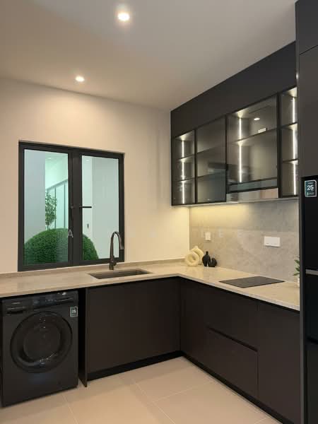 Servis Apartment untuk Dijual di One 49 Residence - Aamani Lee - Kitchen - PropertyGuru.com.my