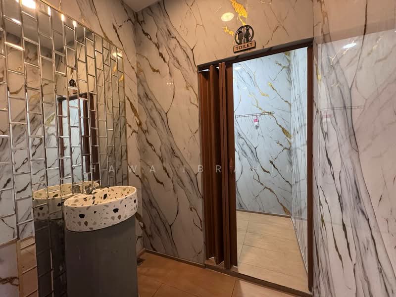 Shop / Office for Rent in Seksyen 1 Bandar Baru Bangi (Bandar Baru Bangi) - Hawa Ibrahim - Bathroom - PropertyGuru.com.my