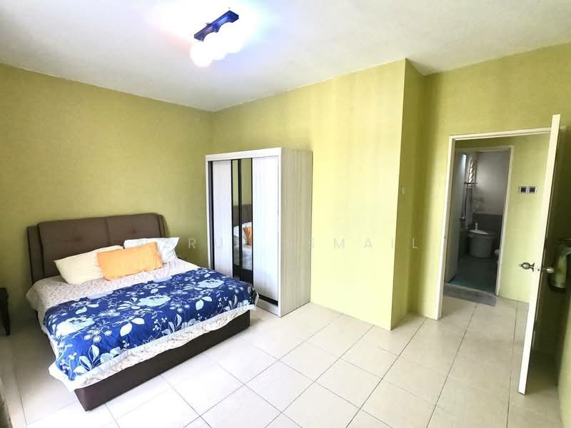 Condominium for Sale at Platinum Lake PV 12 - Azrul Ismail - Bedroom - PropertyGuru.com.my